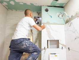 Waterbestendige badkamer vloeren voor langdurige kwaliteit.